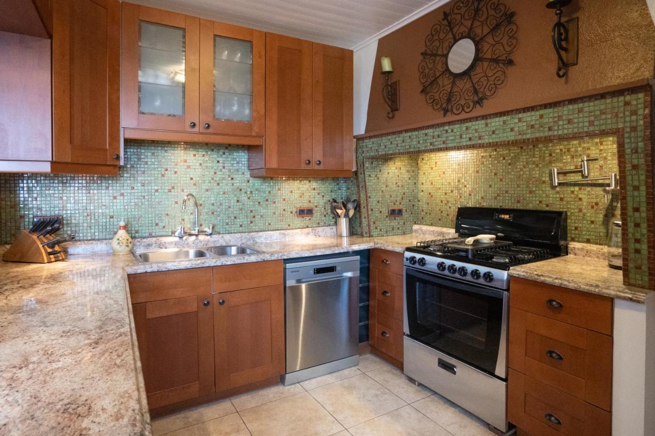 Quinta Pereirinha Farm - A Private 3 Bedroom Vacation Home, Close To Hiking W Ocean Views - Pico Island, Azores São Roque do Pico Eksteriør bilde